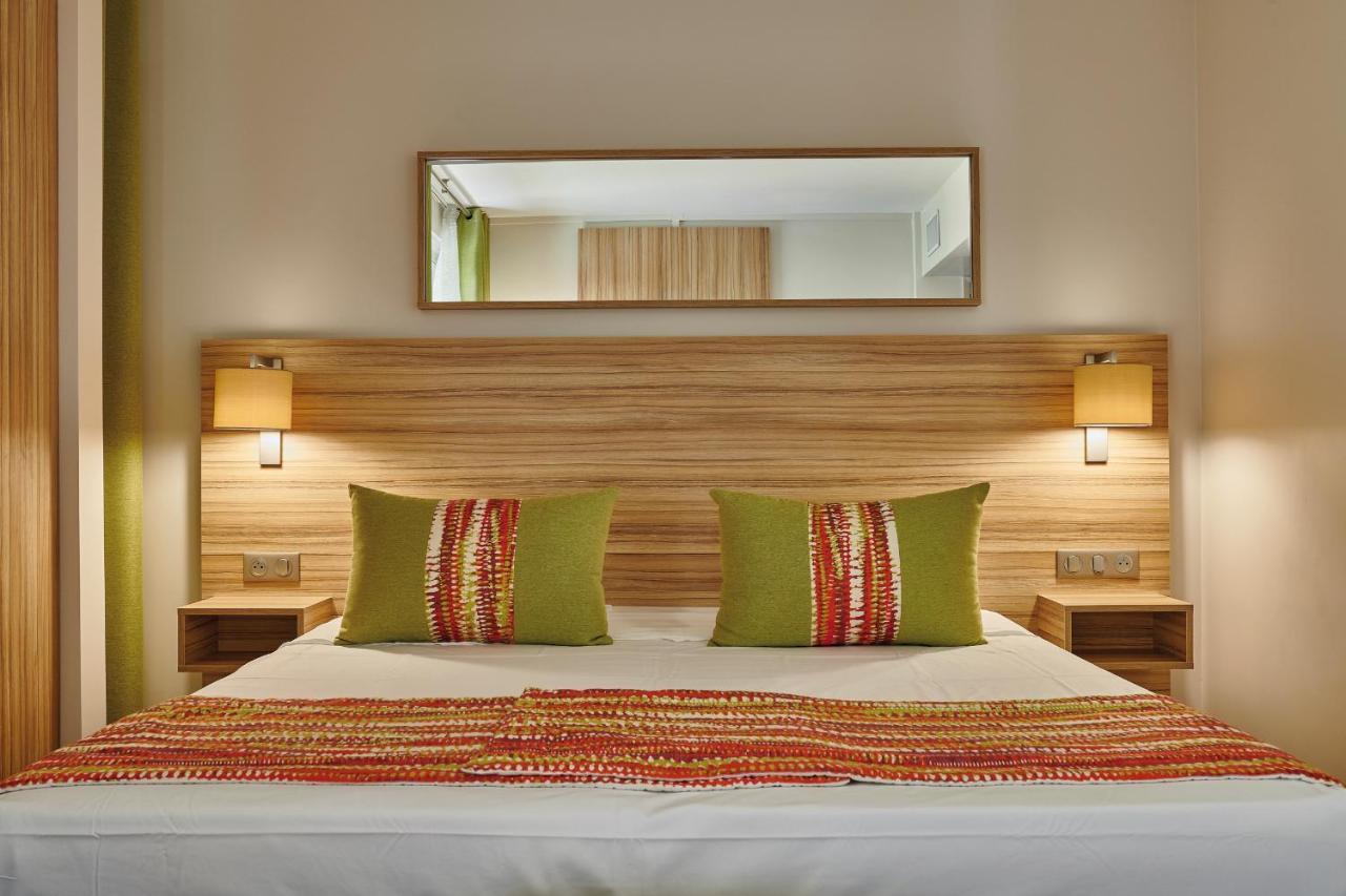 Hotel Vacances Bleues Delcloy Сен-Жан-Кап-Ферра Екстер'єр фото