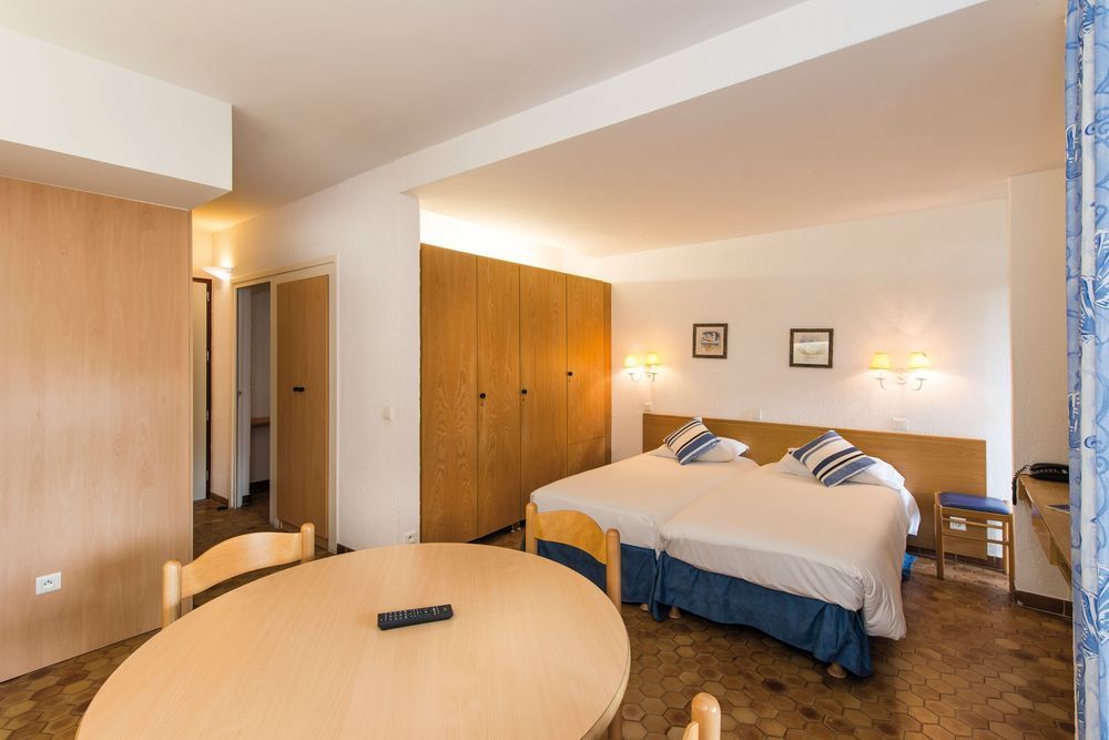 Hotel Vacances Bleues Delcloy Сен-Жан-Кап-Ферра Екстер'єр фото